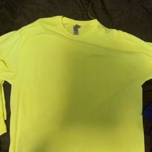 Neon yellow mens tee